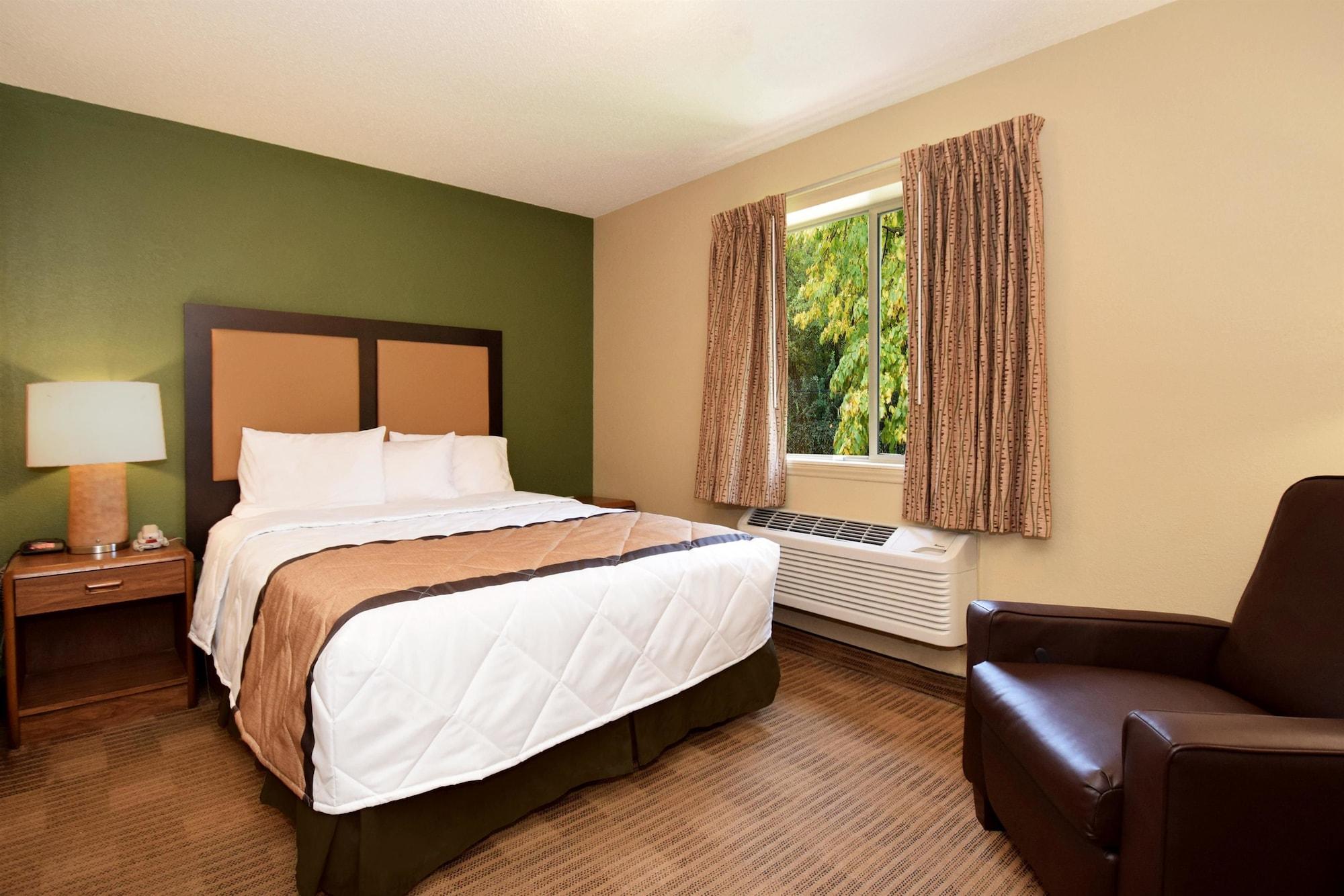 Extended Stay America Suites - Cincinnati - Blue Ash - Reagan Hwy Екстер'єр фото