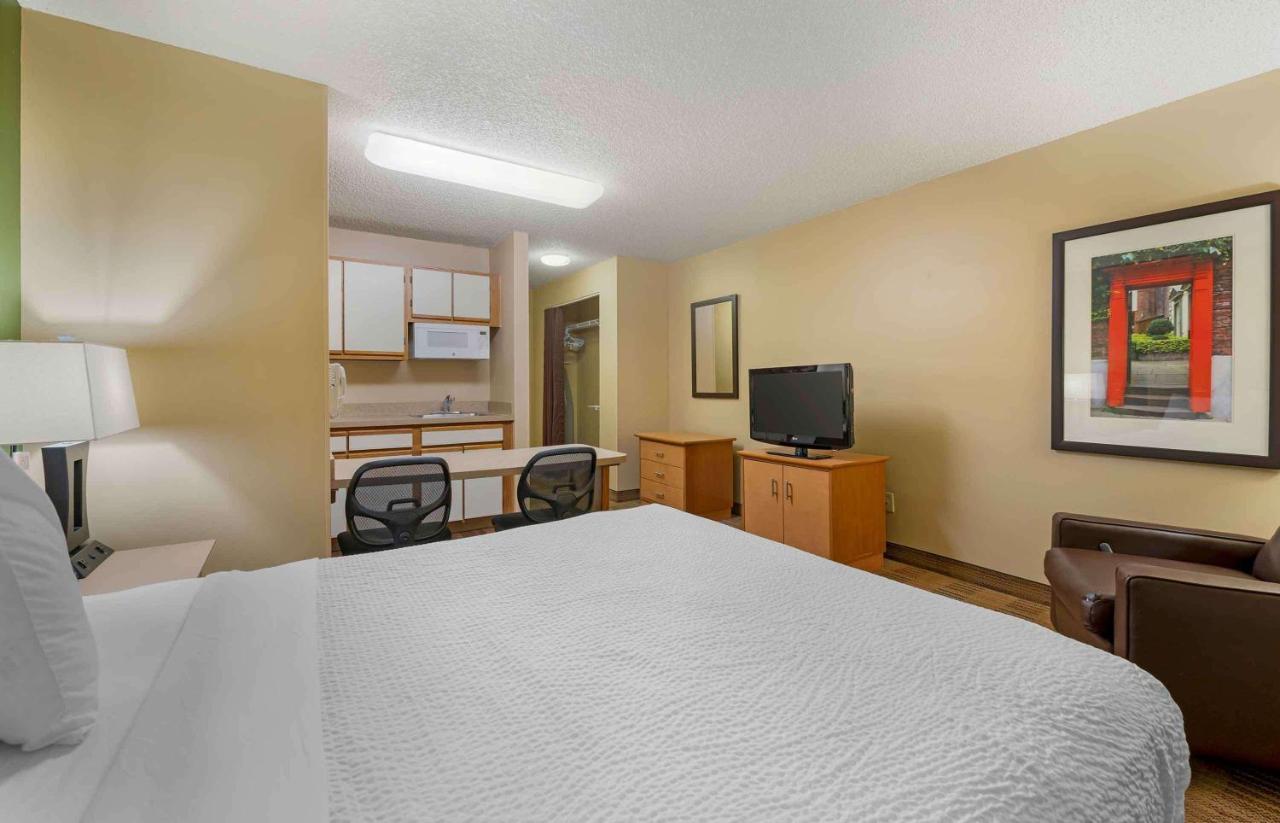 Extended Stay America Suites - Cincinnati - Blue Ash - Reagan Hwy Екстер'єр фото
