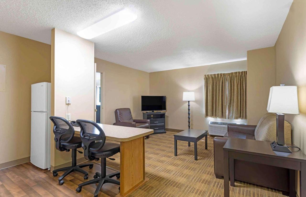Extended Stay America Suites - Cincinnati - Blue Ash - Reagan Hwy Екстер'єр фото