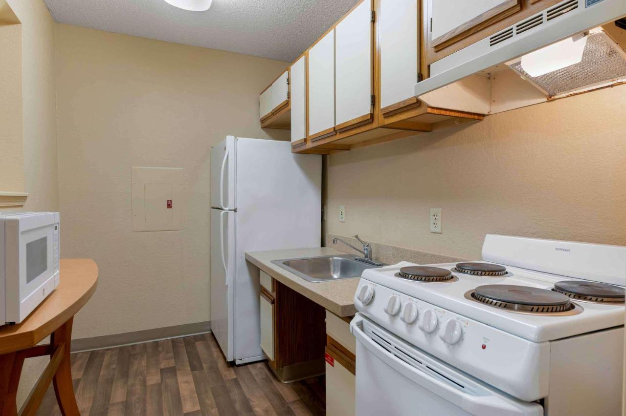 Extended Stay America Suites - Cincinnati - Blue Ash - Reagan Hwy Екстер'єр фото